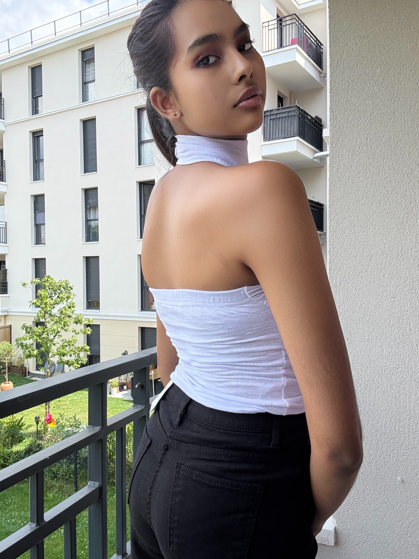 Top sans manches avec choker
